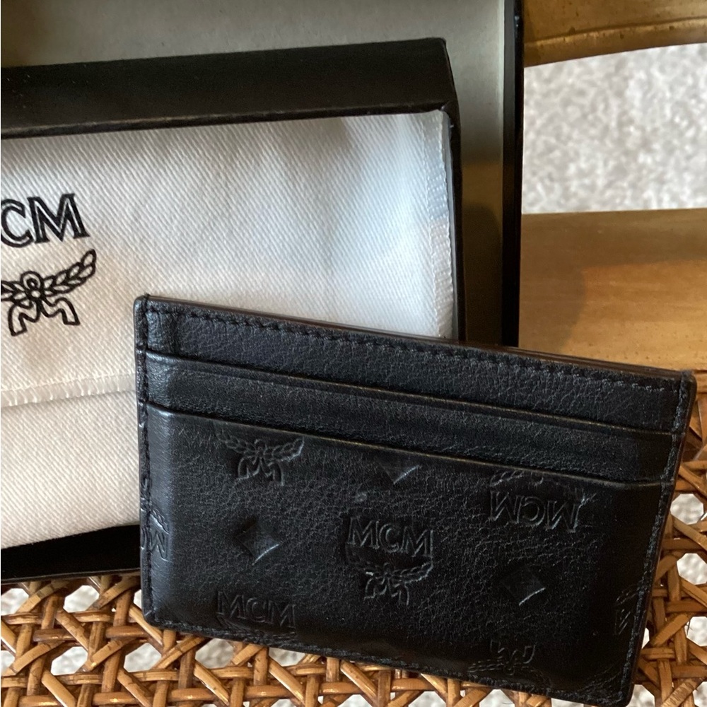 MCM Black Visetos Monogrammed Issue Card Case - EUC . All inclusive.